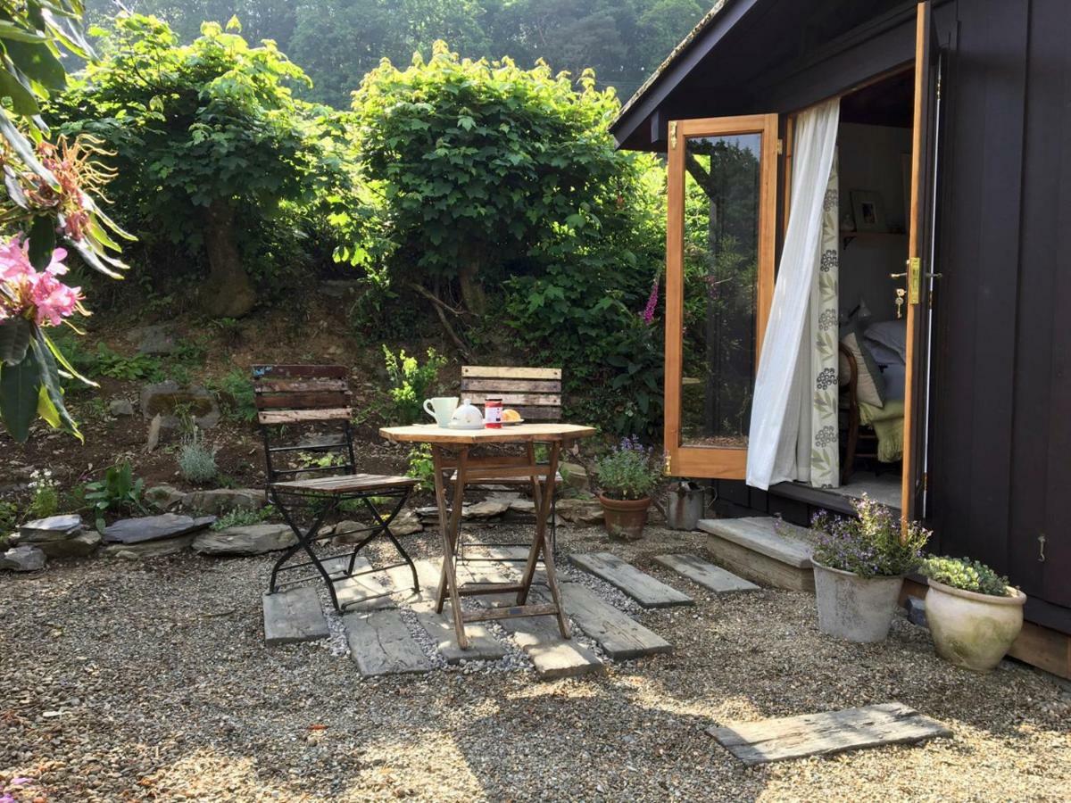 Little Kestrel Cabin Pennal Exterior foto